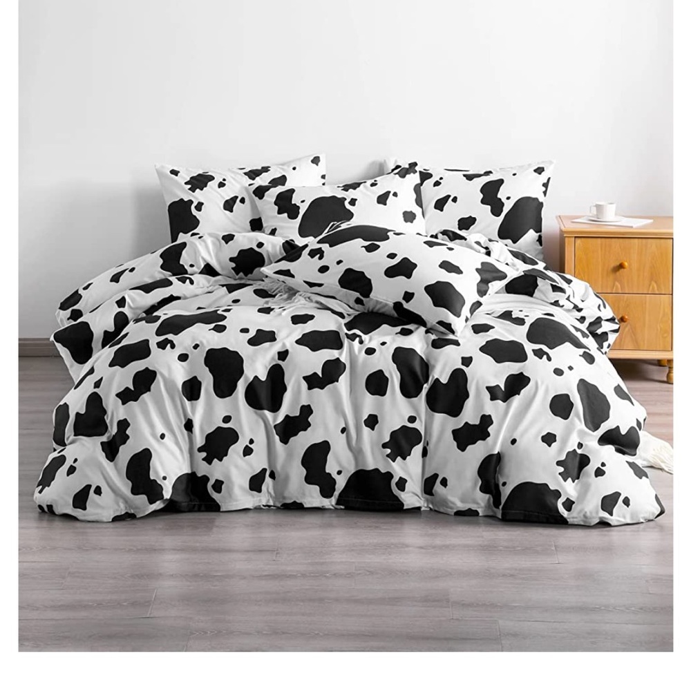 Cow print duvet